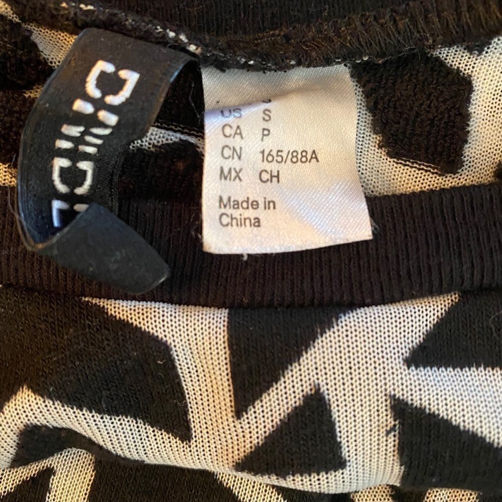 Divided H&M‎ Top - Picture 2 of 9